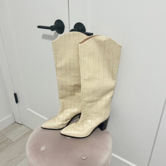 SCHUTZ Shoes - Schutz Analeah Beige Crocodile Leather High Heel Boots Size 7